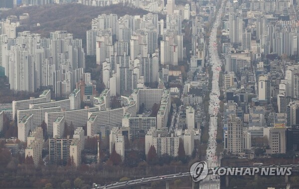 서울 강남구 대치동 일대의 아파트들. [사진 = 연합뉴스]